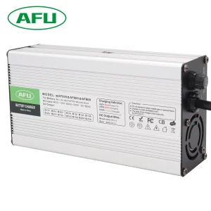 Porta caricabatteria LiFePO4 caricabatterie 29,2 V 15 A 24 V 15 A per pacco batteria LiFePO4 8S 24 V 25,6 V