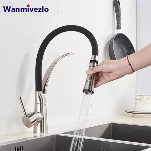 Rubinetto da cucina in gomma nichel spazzolato Rubinetto miscelatore Rotazione Pull Down Stream Spruzzatore Rubinetti Rubinetto acqua calda fredda Rubinetto da cucina con una maniglia